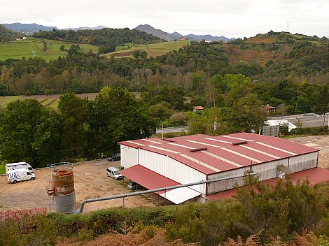 La fbrica de Muebles Recorio en el polgono industrial de Las Rozas en Cangas de Ons Asturias.
