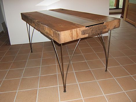 Mesa madera y cristal y derribo con pies de metal, Muebles Recorio Cangas de Ons Asturias